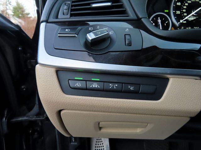 2016 BMW 5 Series 535i xDrive - 22952596 - 6