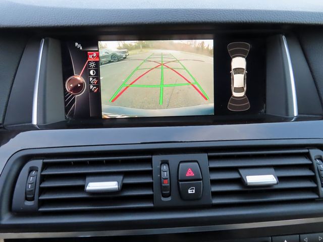 2016 BMW 5 Series 535i xDrive - 22952596 - 8