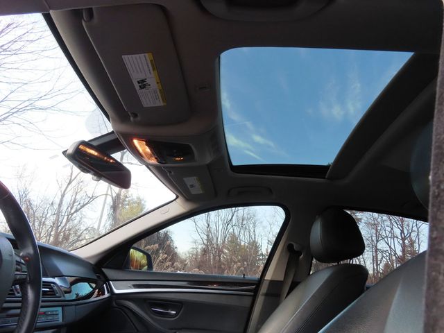 2016 BMW 5 Series 535i xDrive - 22967958 - 34