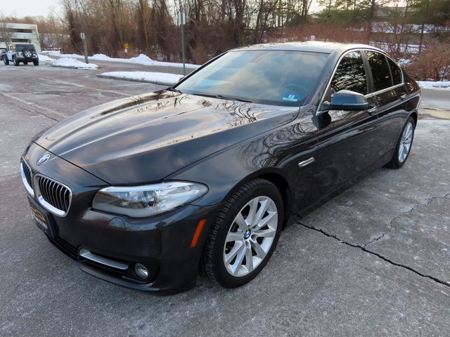 2016 BMW 5 Series 535i xDrive - 22967958 - 3