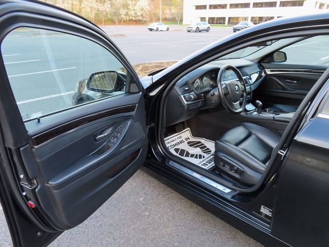 2016 BMW 5 Series 535i xDrive - 23009535 - 4