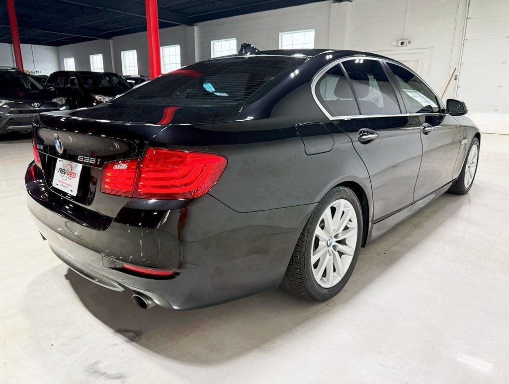 2016 BMW 5 Series 535i xDrive - 22929068 - 9