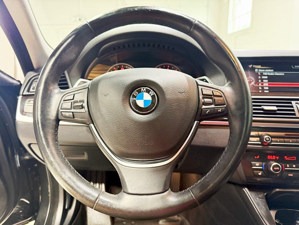 2016 BMW 5 Series 535i xDrive - 22929068 - 12