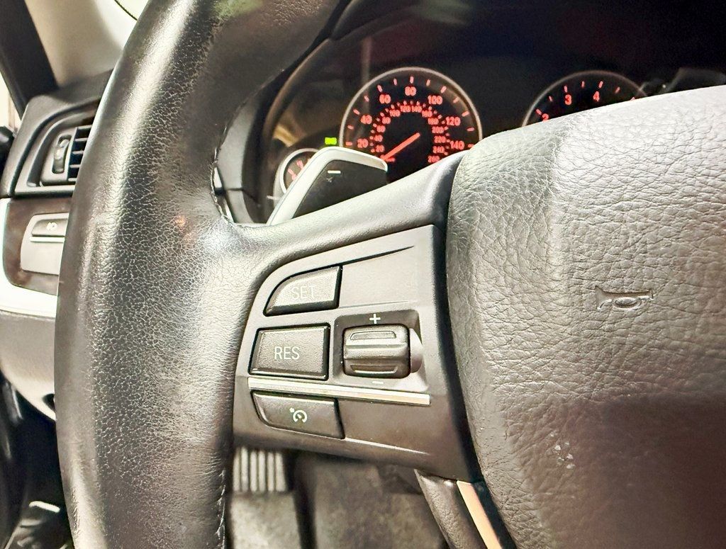 2016 BMW 5 Series 535i xDrive - 22929068 - 14