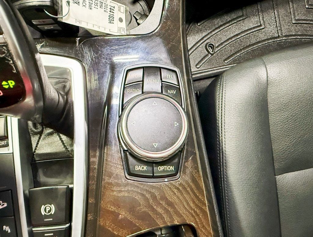 2016 BMW 5 Series 535i xDrive - 22929068 - 24