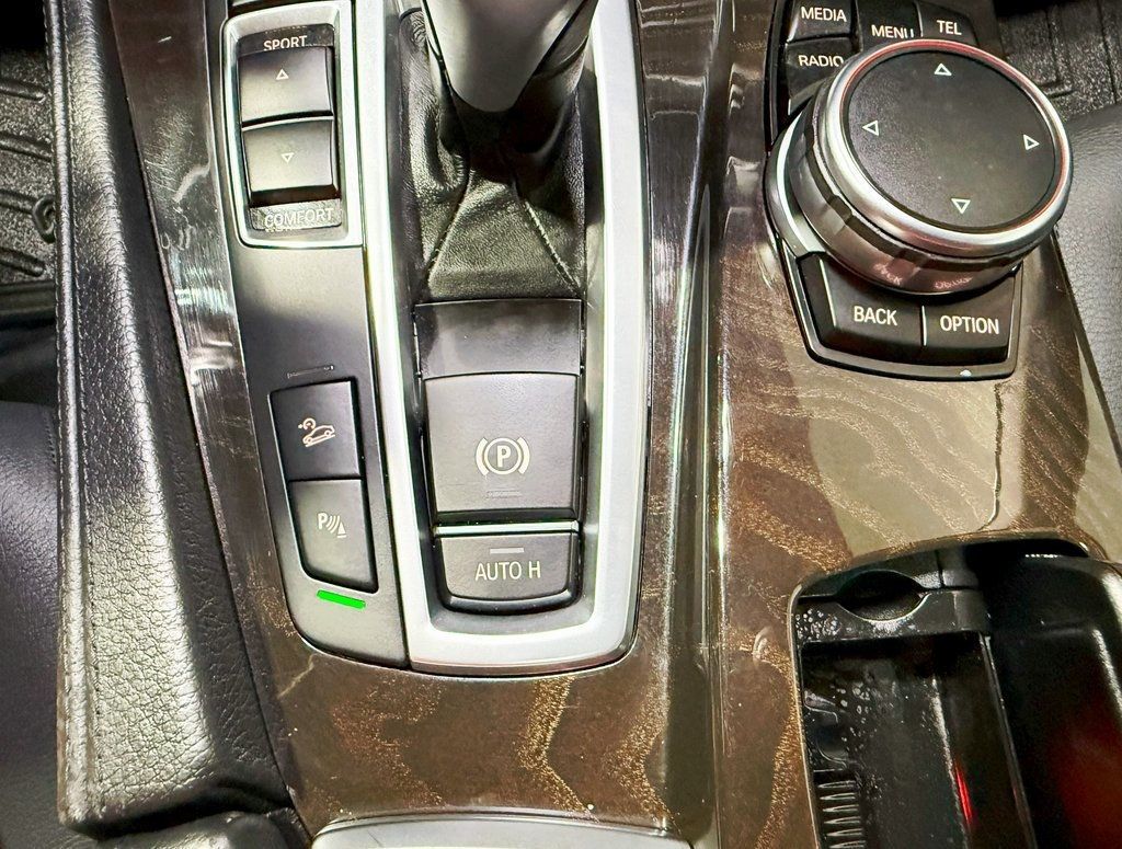 2016 BMW 5 Series 535i xDrive - 22929068 - 27