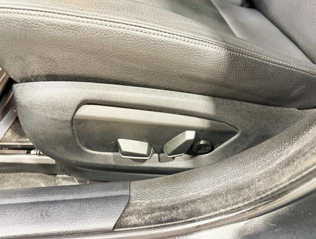 2016 BMW 5 Series 535i xDrive - 22929068 - 33