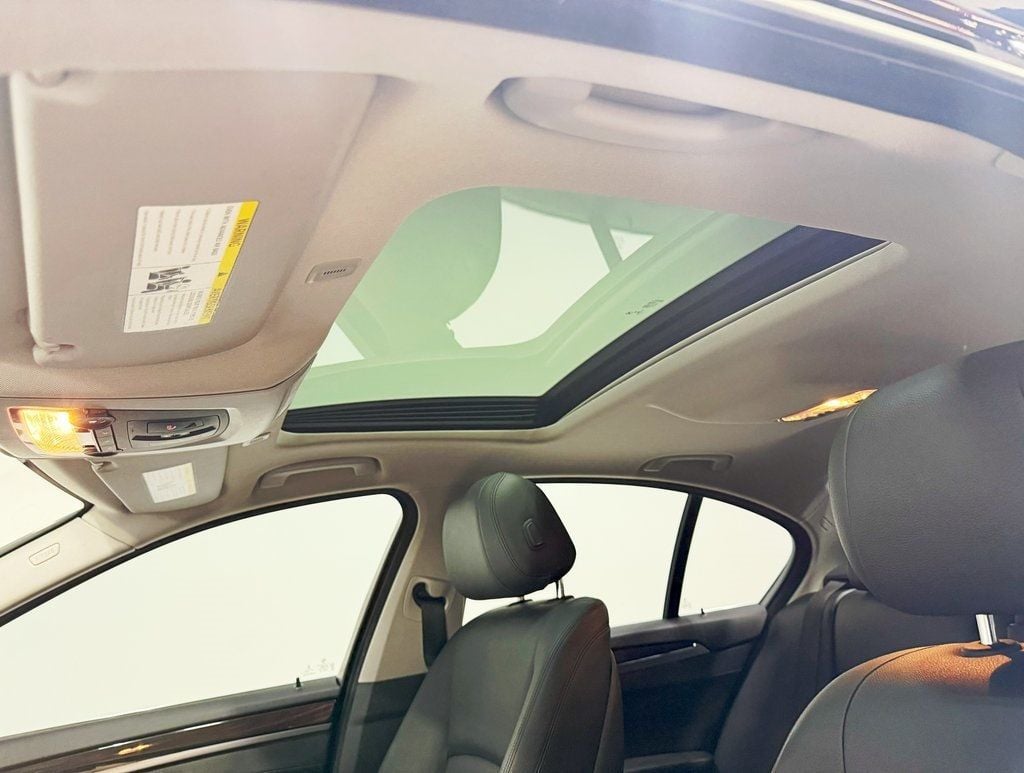 2016 BMW 5 Series 535i xDrive - 22929068 - 35