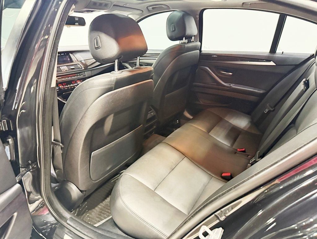 2016 BMW 5 Series 535i xDrive - 22929068 - 41