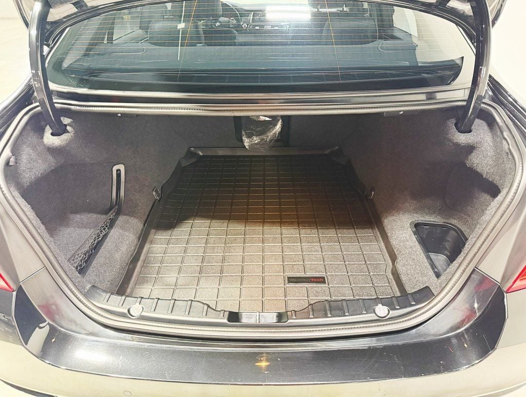 2016 BMW 5 Series 535i xDrive - 22929068 - 43