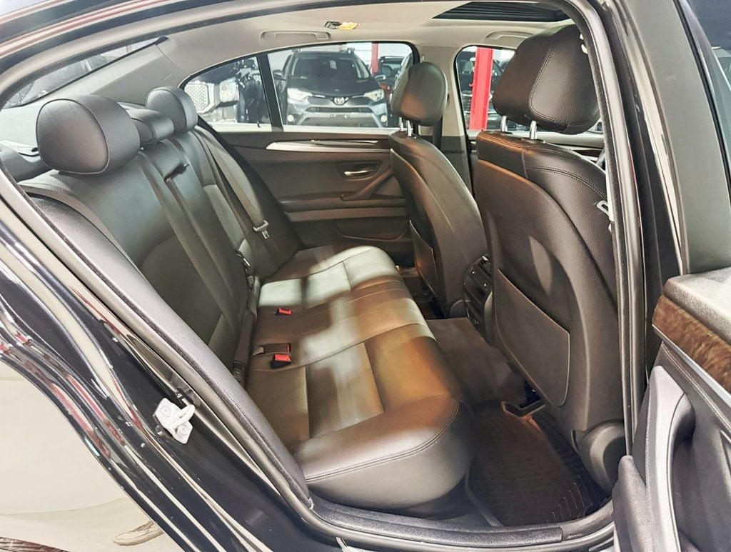 2016 BMW 5 Series 535i xDrive - 22929068 - 45