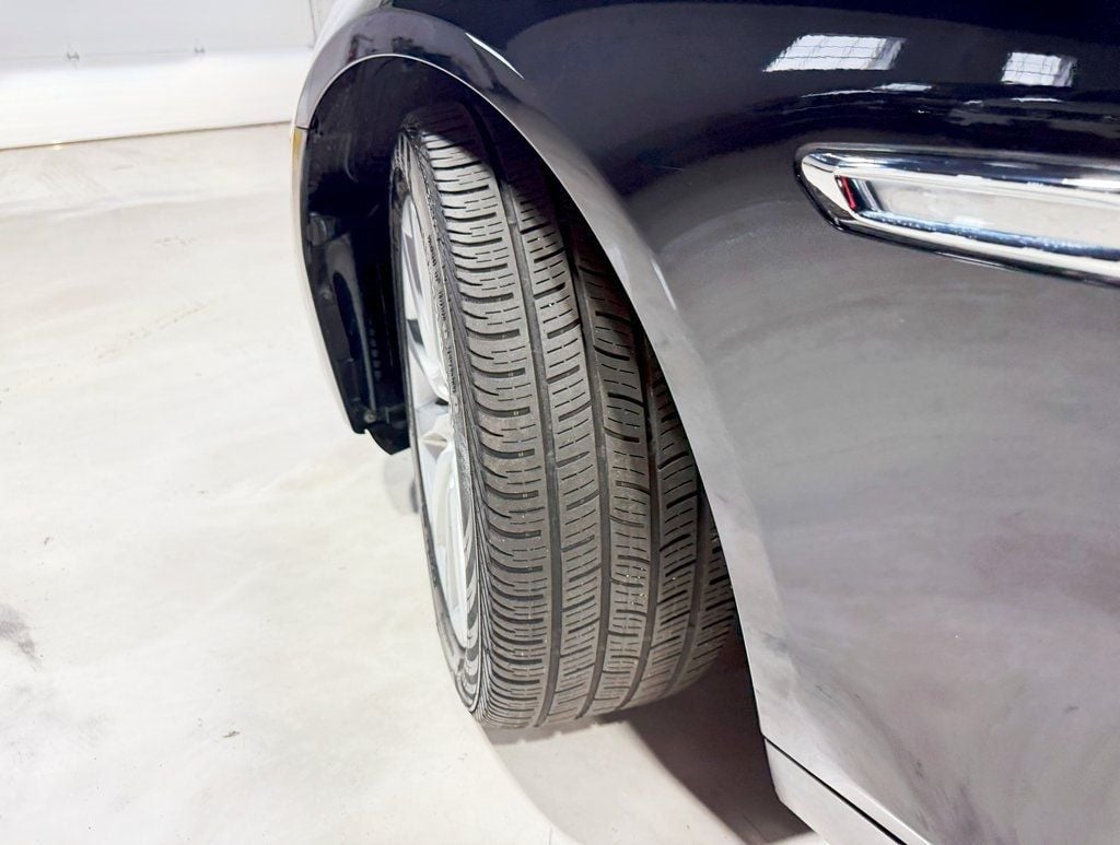 2016 BMW 5 Series 535i xDrive - 22929068 - 5