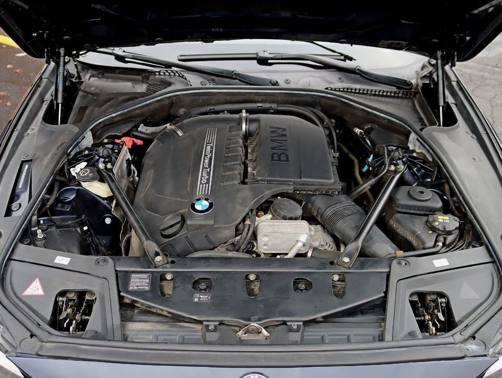 2016 BMW 5 Series 535i xDrive - 22323214 - 34