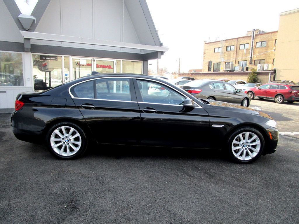2016 BMW 5 Series 535i xDrive - 22960767 - 10
