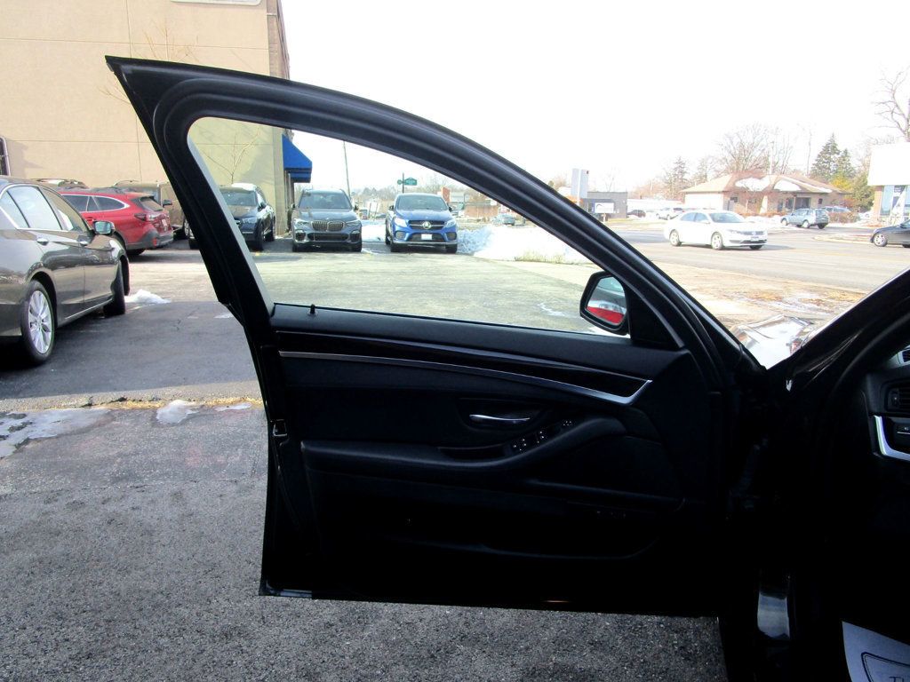 2016 BMW 5 Series 535i xDrive - 22960767 - 27