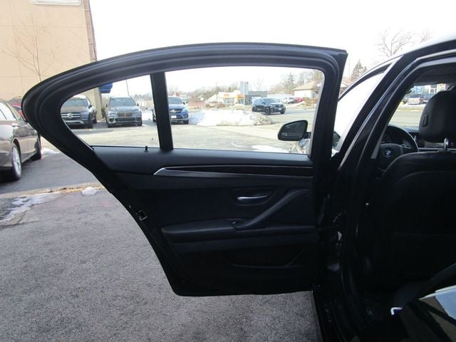 2016 BMW 5 Series 535i xDrive - 22960767 - 29