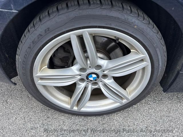 2016 BMW 5 Series 550i xDrive - 23048271 - 11