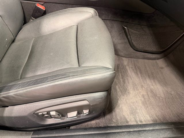 2016 BMW 5 Series 550i xDrive - 23021423 - 17