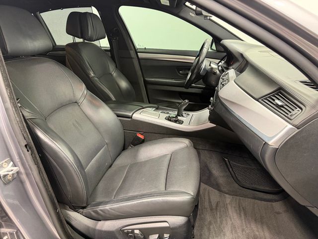 2016 BMW 5 Series 550i xDrive - 23021423 - 18