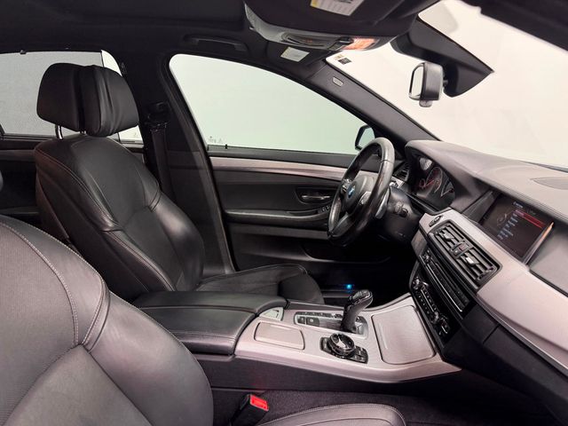 2016 BMW 5 Series 550i xDrive - 23021423 - 21