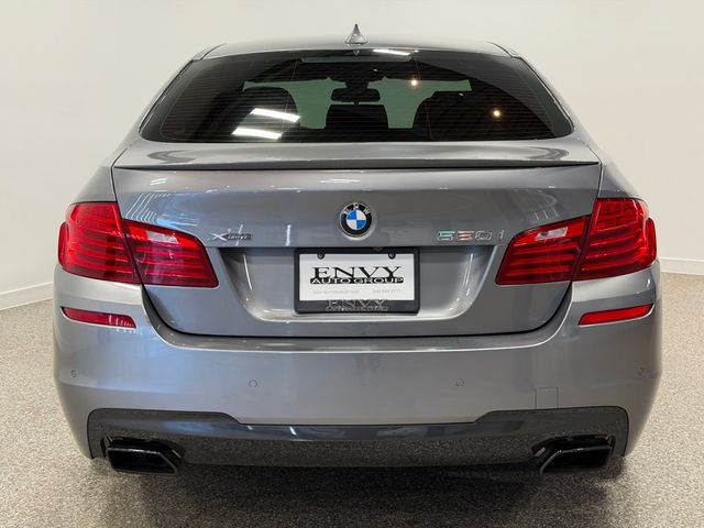 2016 BMW 5 Series 550i xDrive - 23021423 - 29