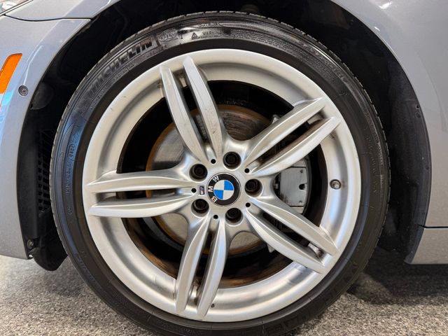 2016 BMW 5 Series 550i xDrive - 23021423 - 49