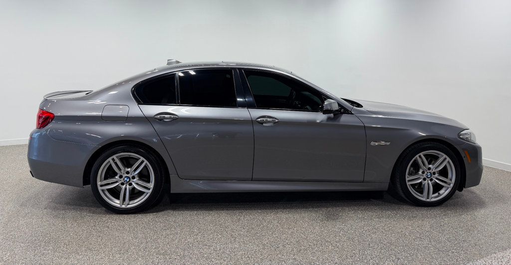 2016 BMW 5 Series 550i xDrive - 23021423 - 7