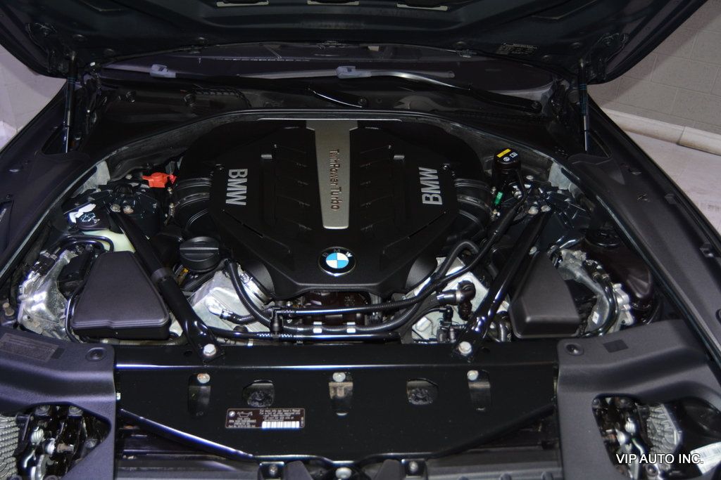 2016 BMW 6 Series 650i xDrive - 22902726 - 37
