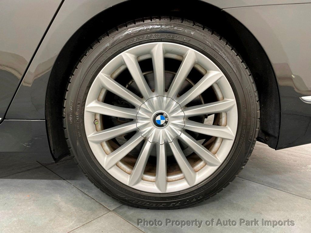 2016 BMW 7 Series 740i - 21356351 - 38