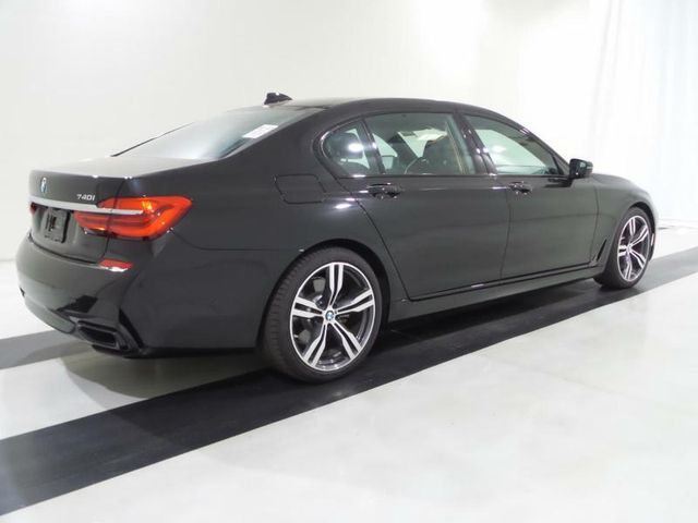 2016 BMW 7 Series 740i - 16409240 - 3