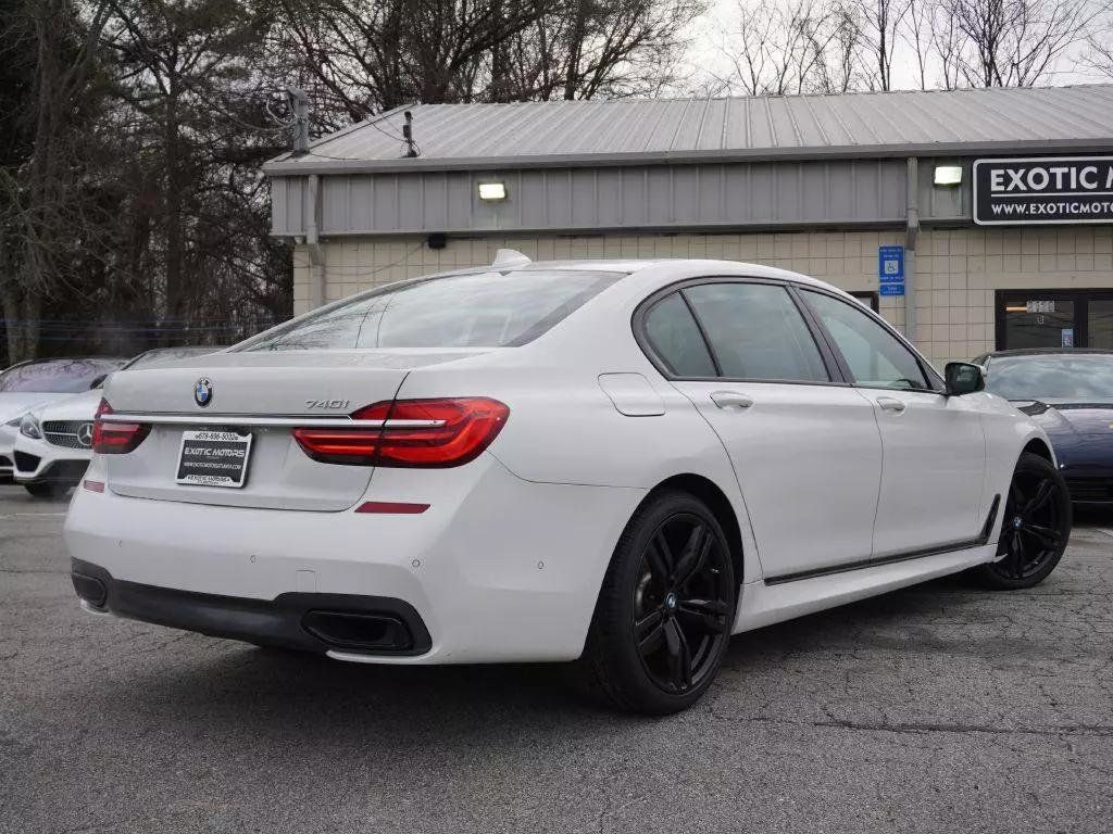 2016 BMW 7 Series 740i - 22581914 - 13