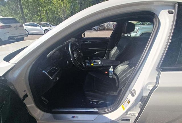 2016 BMW 7 Series 750i - 23015220 - 6