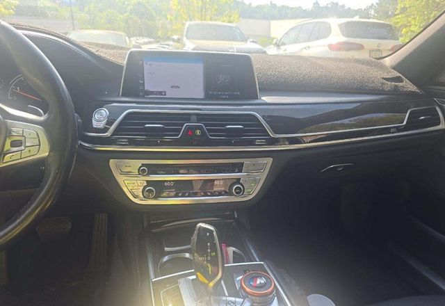 2016 BMW 7 Series 750i - 23015220 - 8