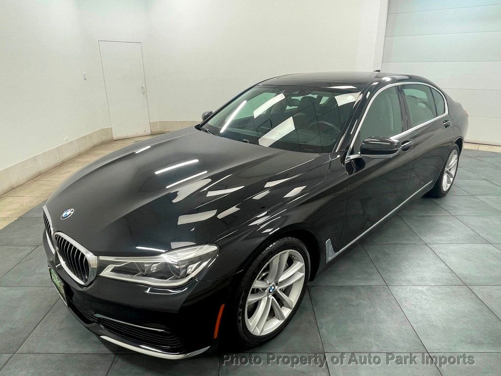 2016 BMW 7 Series 750i xDrive - 21638843 - 3