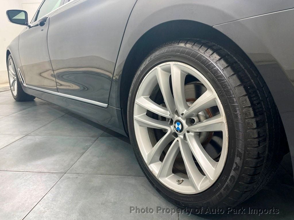 2016 BMW 7 Series 750i xDrive - 21638843 - 44