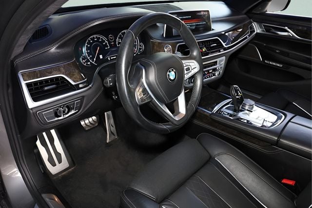 2016 BMW 7 SERIES 750i xDrive - 23048340 - 20