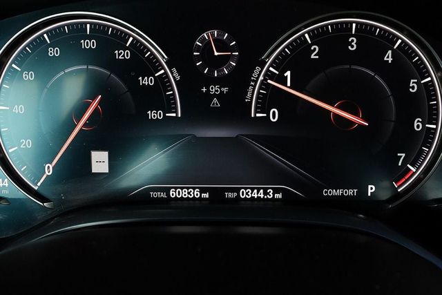 2016 BMW 7 SERIES 750i xDrive - 23048340 - 32