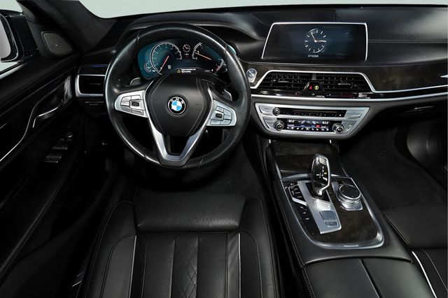 2016 BMW 7 SERIES 750I XDRIVE - 23086481 - 18