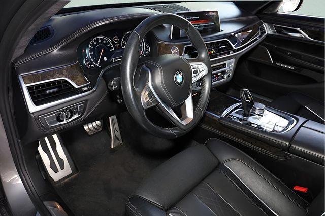 2016 BMW 7 SERIES 750I XDRIVE - 23086481 - 19