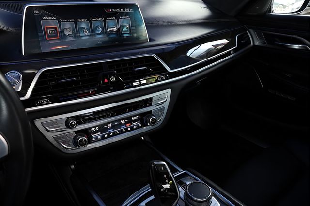 2016 BMW 7 SERIES 750I XDRIVE - 23086481 - 22