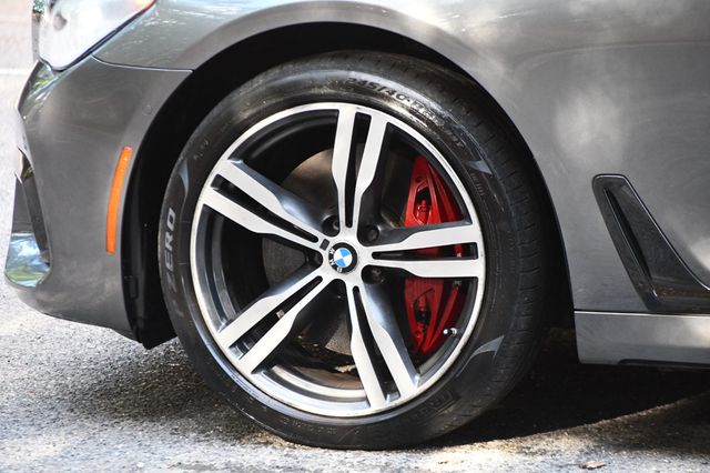 2016 BMW 7 Series 750i xDrive - 22920635 - 18