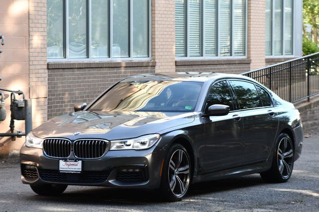 2016 Bmw 750i xDrive photo 3