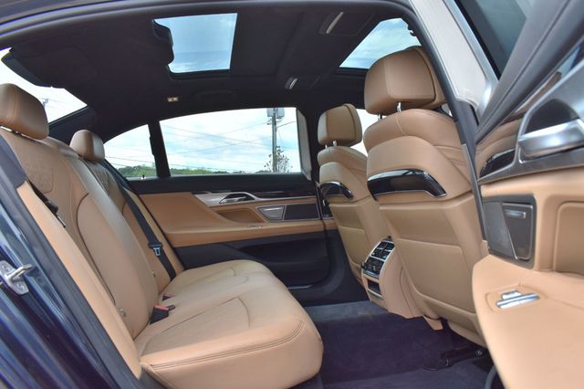 2016 BMW 7 Series 750i xDrive - 23025499 - 17