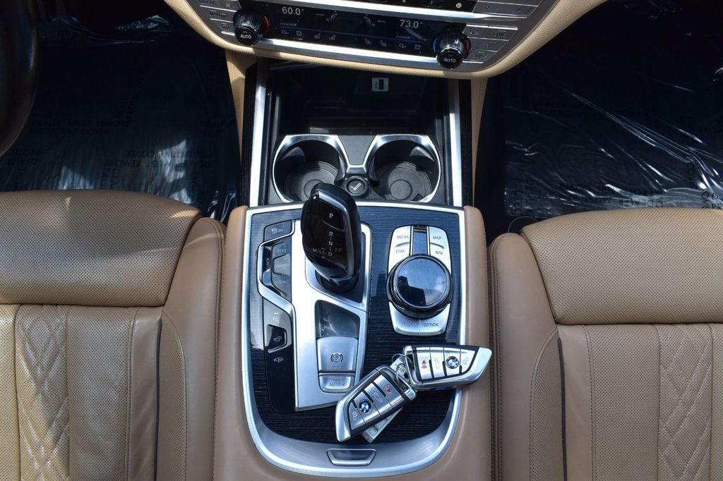 2016 BMW 7 Series 750i xDrive - 23025499 - 26