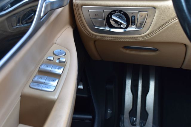 2016 BMW 7 Series 750i xDrive - 23025499 - 33