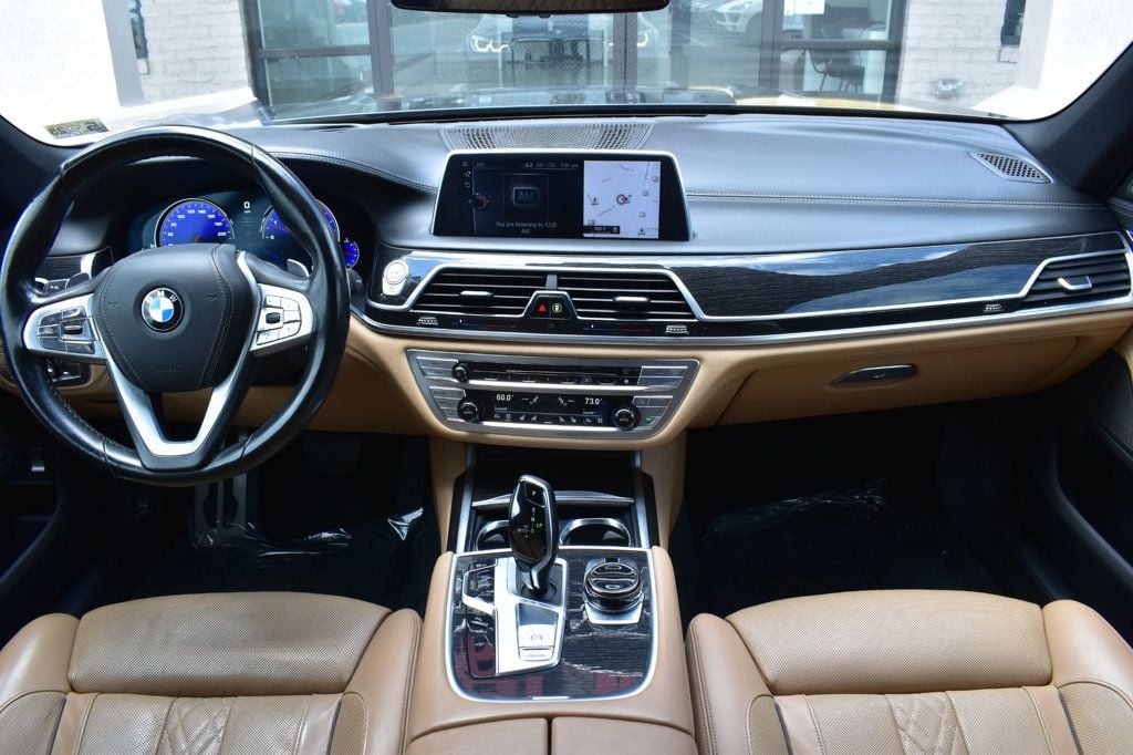 2016 BMW 7 Series 750i xDrive - 23025499 - 36