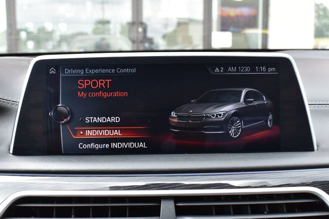 2016 BMW 7 Series 750i xDrive - 23025499 - 51