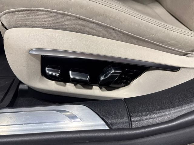 2016 BMW 7 Series 750i xDrive - 23049122 - 26