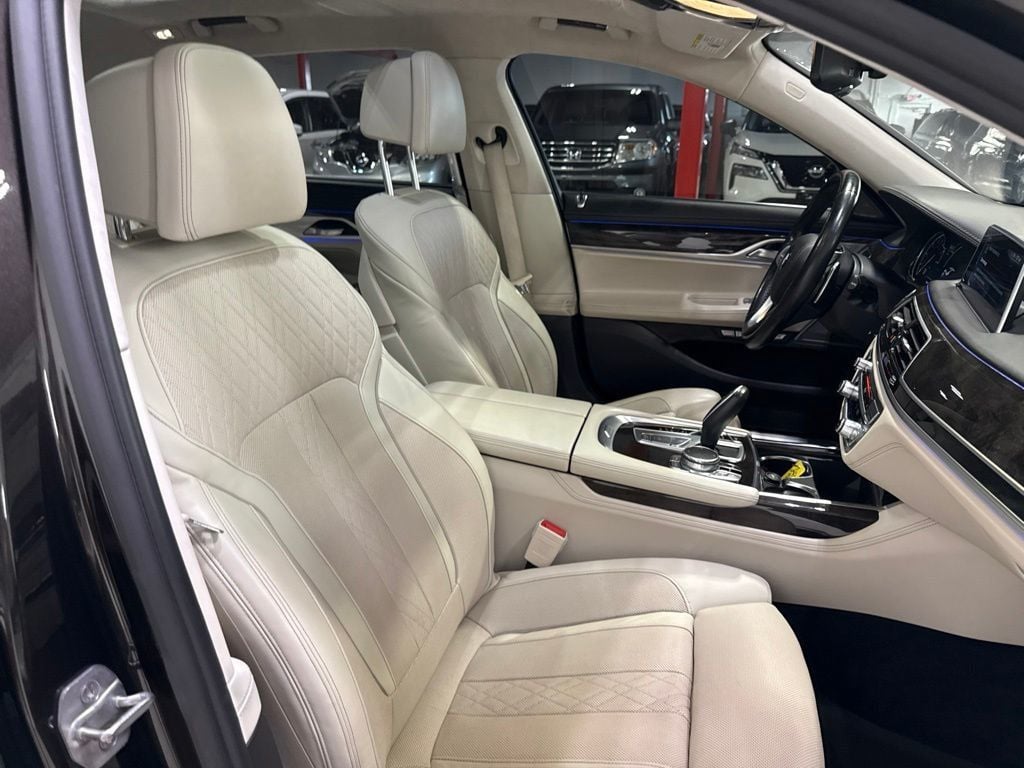 2016 BMW 7 Series 750i xDrive - 23049122 - 49