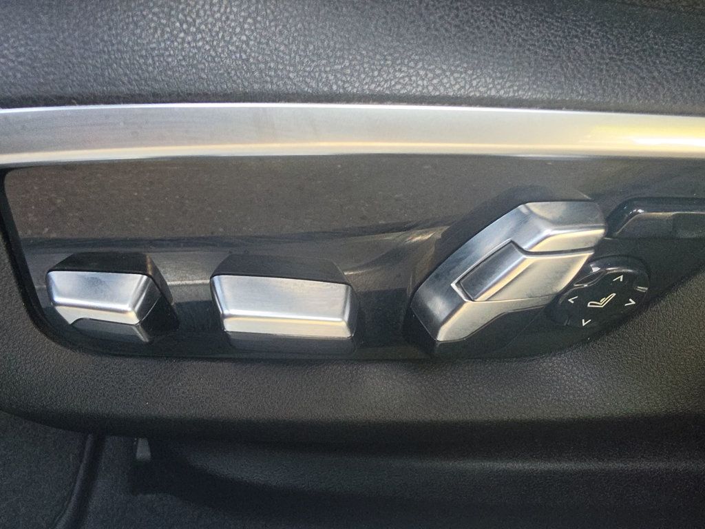 BMW 7 Series photo 18